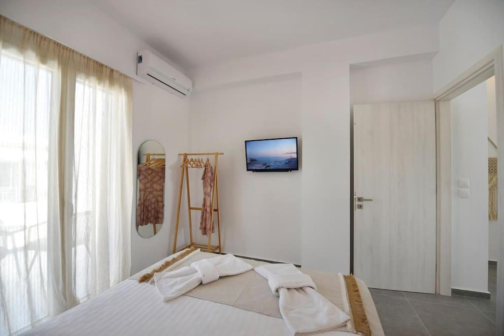 Kryni Deluxe Houses Adamantas (Milos) Exterior foto
